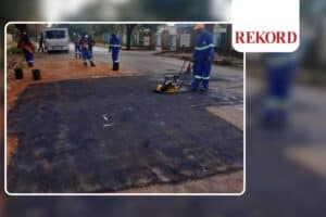 Pothole repairs at the corner of Ben Viljoen Street and Brits Road.