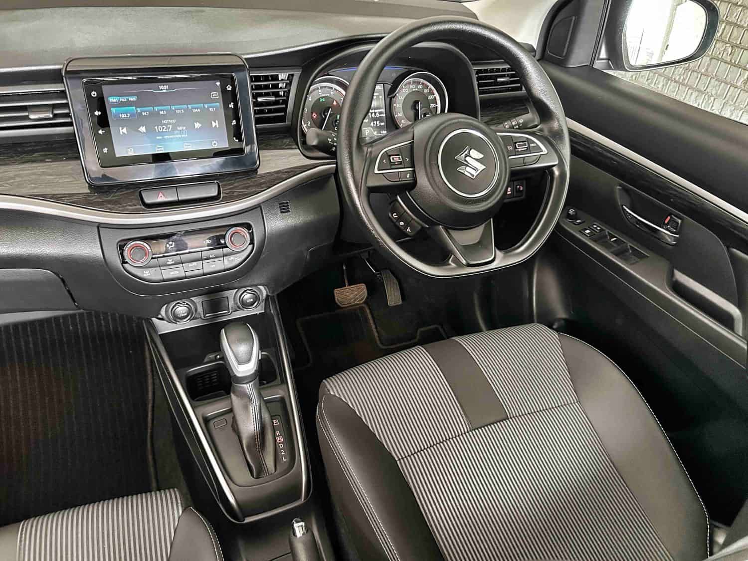 Suzuki XL6