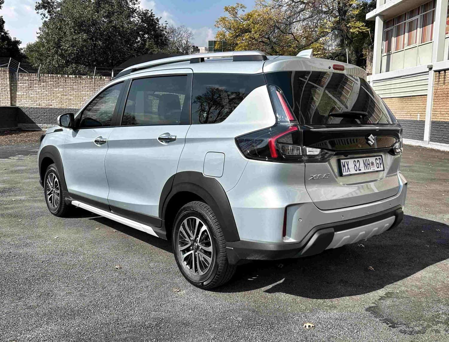 Suzuki XL6
