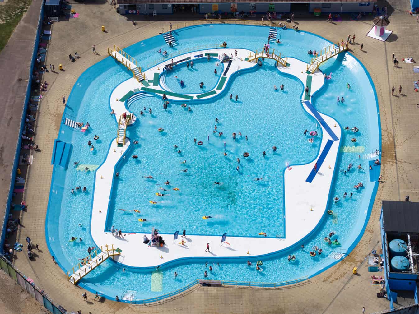 UK Experiences First Heatwave Of 2026