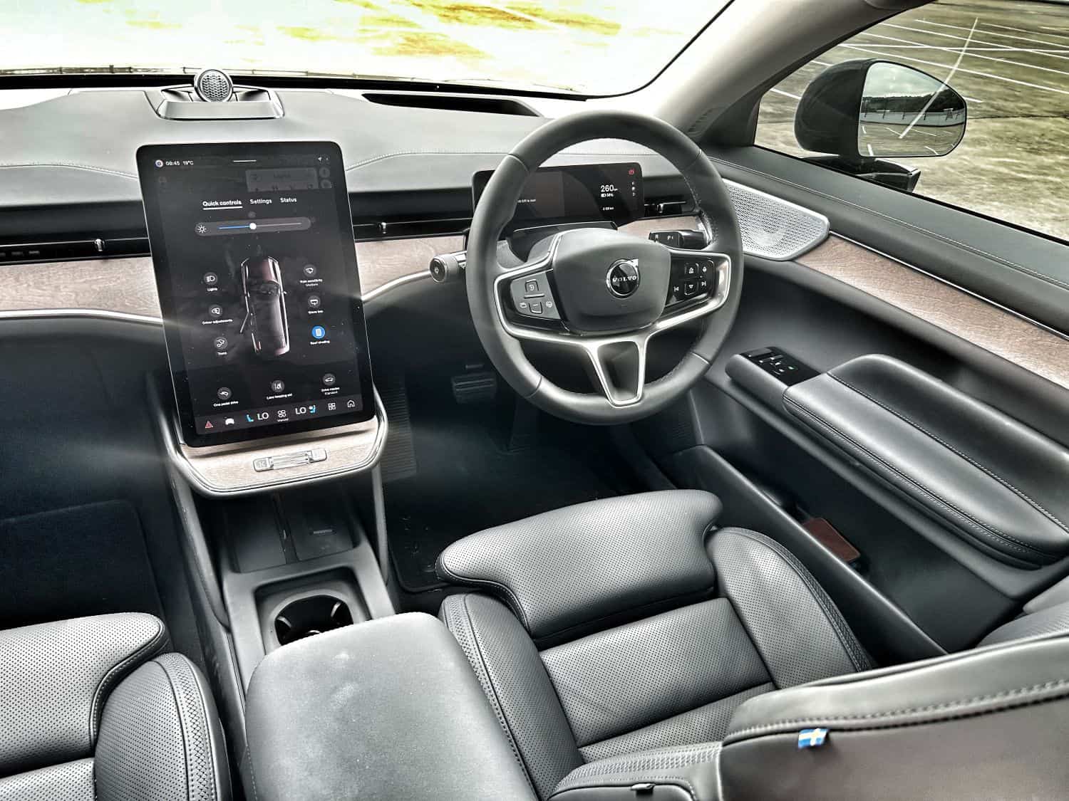 Volvo ES90