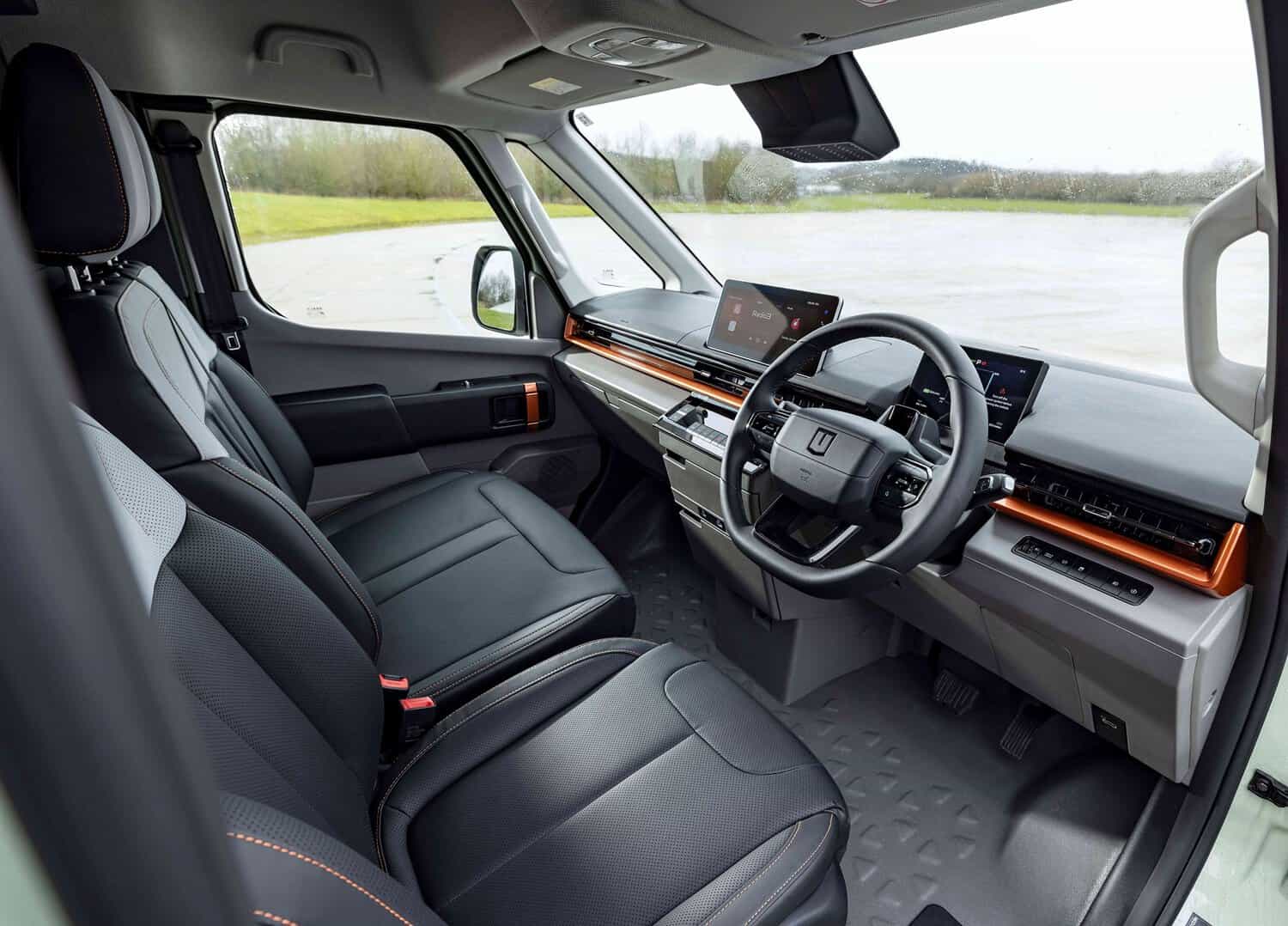 Electric Farizon SV panel detailed for South Africa