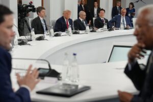 G7 leaders applaud Iran 'opportunity', host AI chiefs
