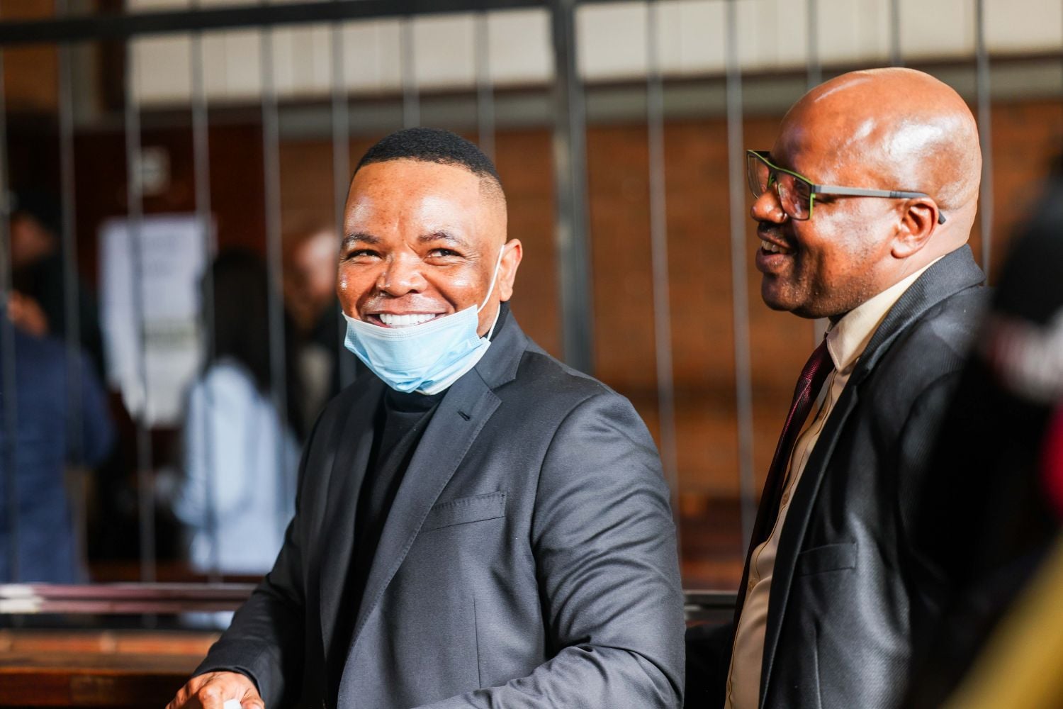 Julius Mkhwanazi to have cellphone returned, corru