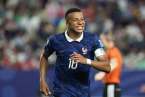 Mbappe comes through storm to keep up World Cup scoring run