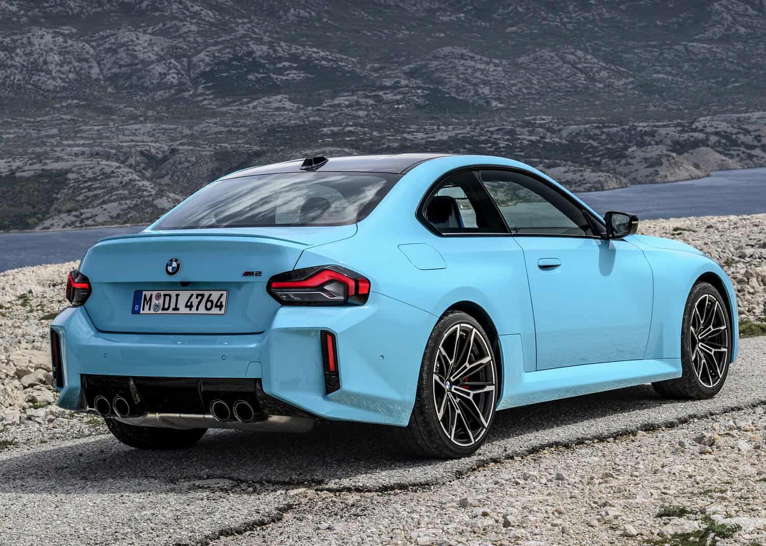 P90642529_highRes_the-new-bmw-m2-with-.jpg