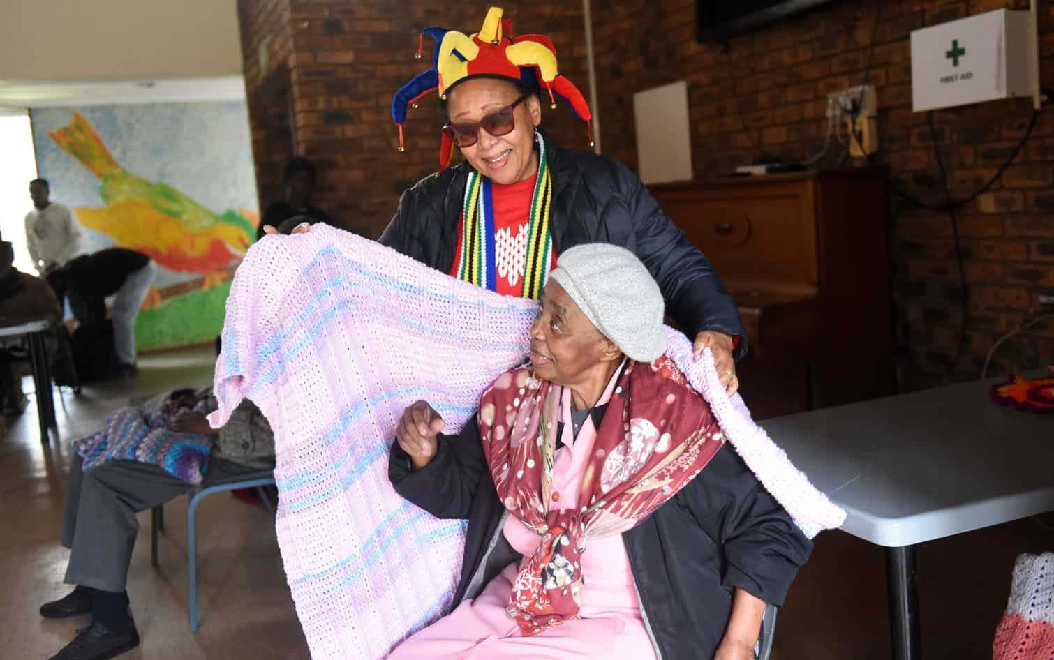 67 blankets for Mandela