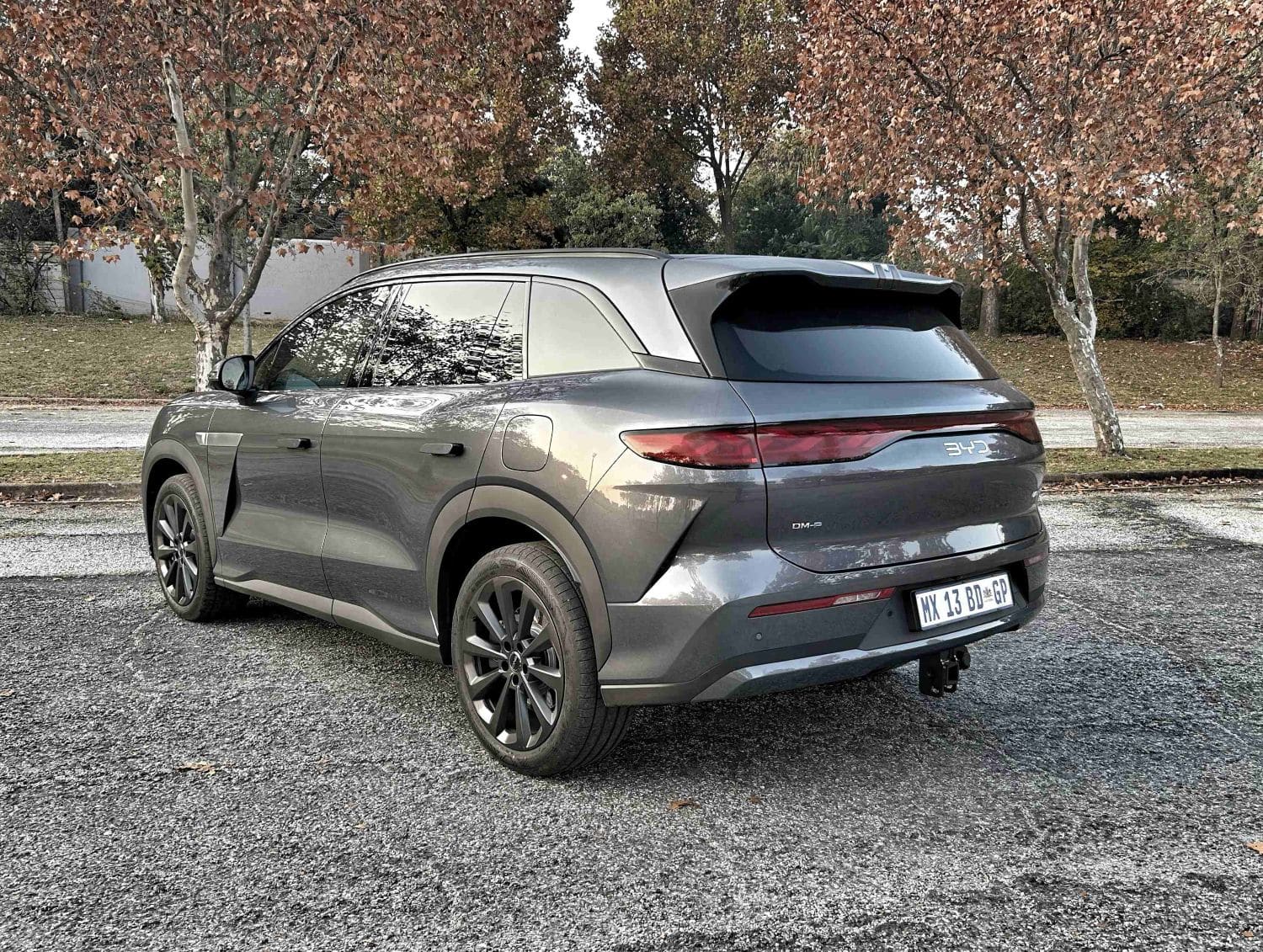 byd-atto-8-rear.jpg