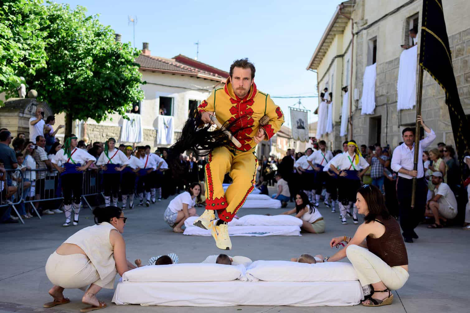 Daring Devil takes a bold leap at Spain's Colacho Festival