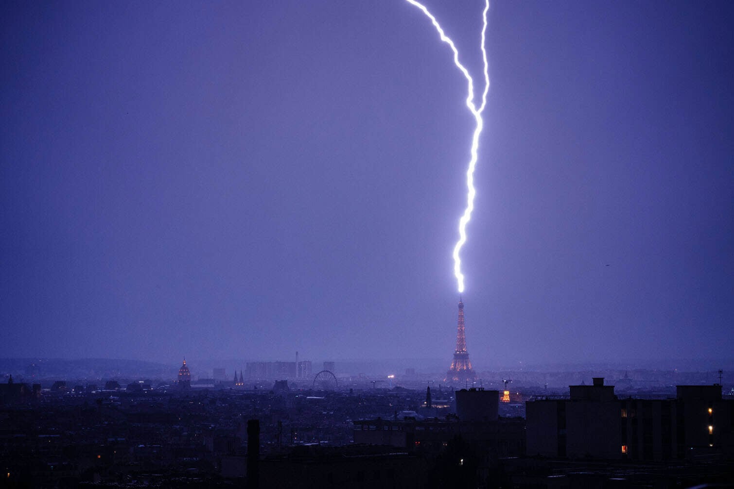 Lightning strikes the Eiffel Tower