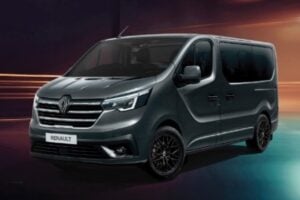 Renault Trafic passenger van returning to South Africa
