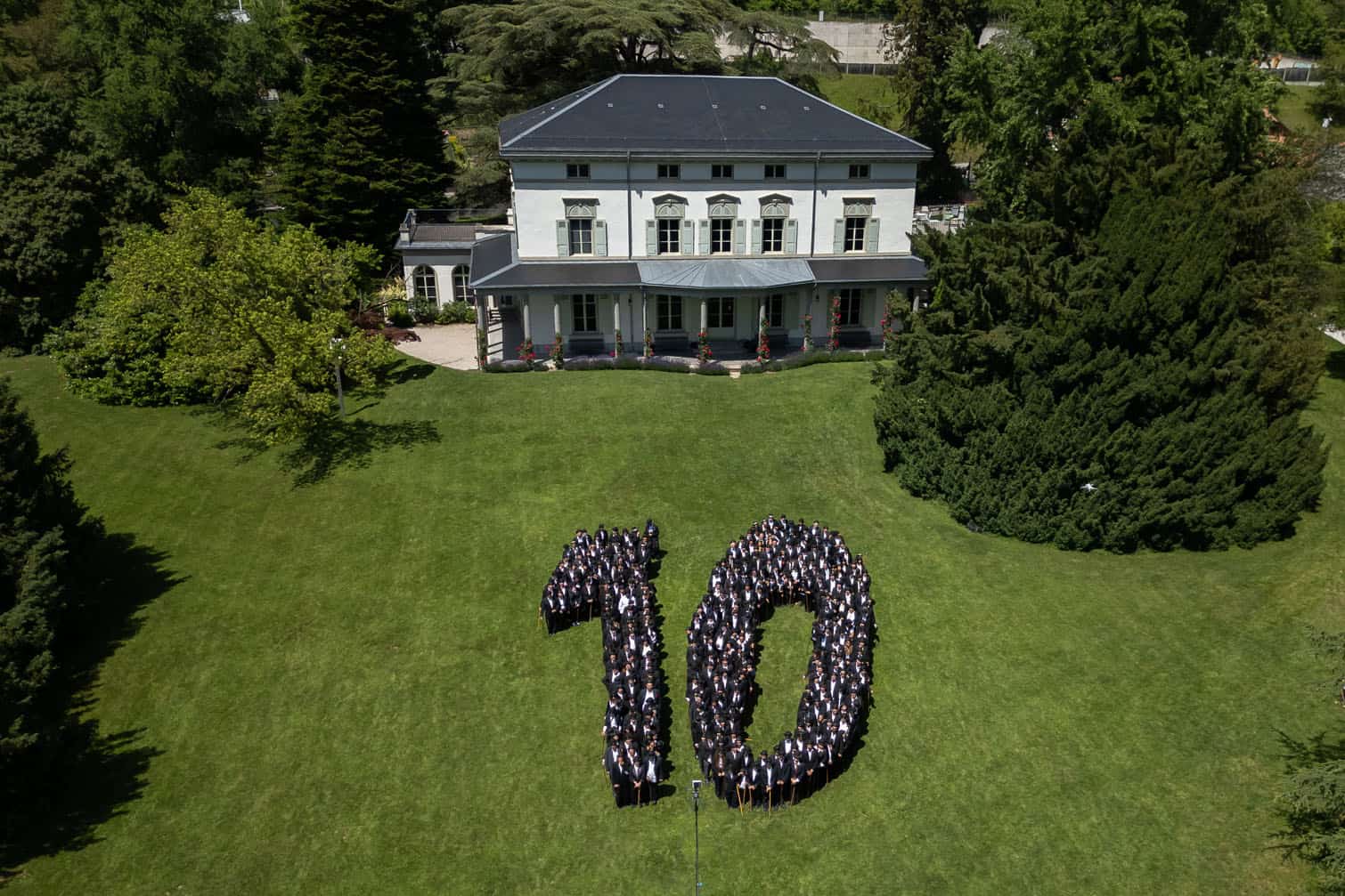 Some 429 people dressed as 'The Tramp'