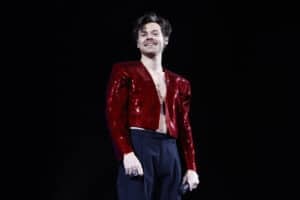 Harry Styles performs on stage during The BRIT Awards 2023 at The O2 Arena on February 11, 2023 in London, England. Photo by JMEnternational/Getty Images