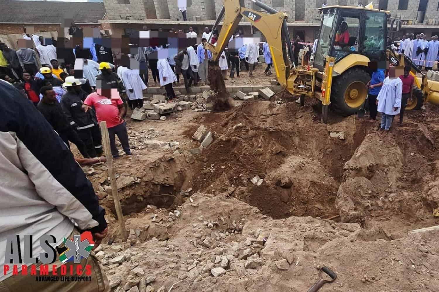 Multiple trapped under rubble after building collapses in KZN