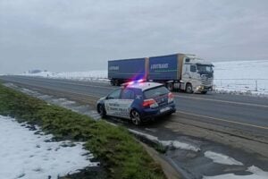RTMC warns motorists as icy snow and flooding hit EC and KZN