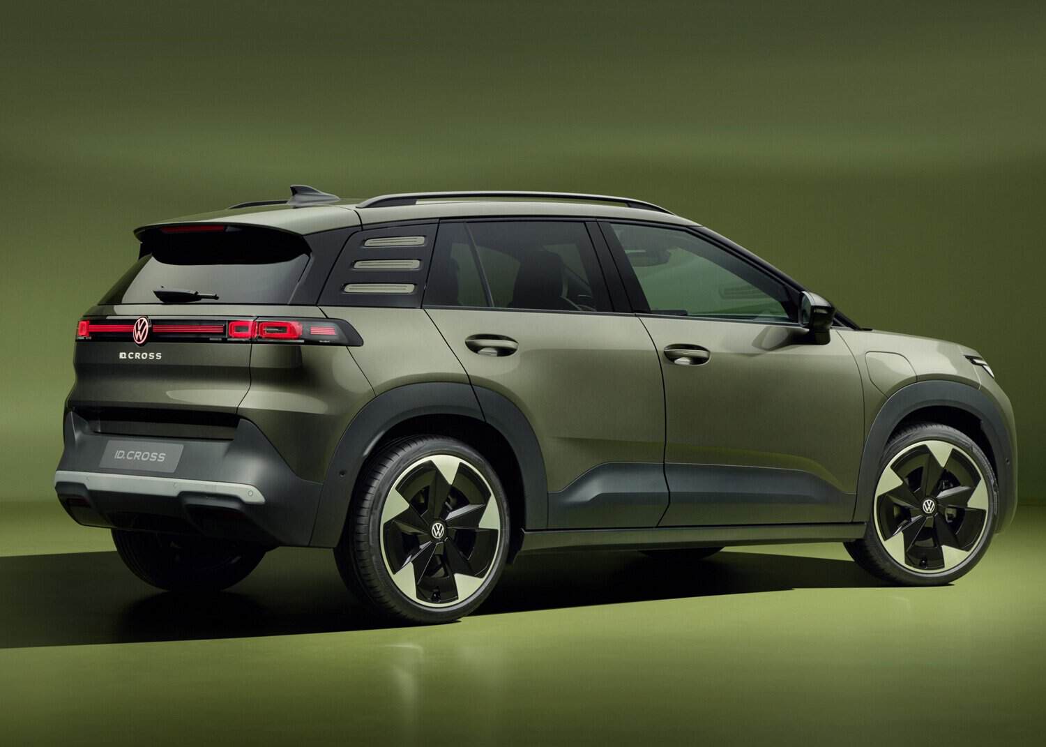 Volkswagen ID. Cross finally revealed