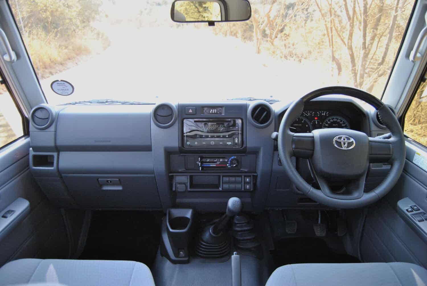 Driving the single cab manual Toyota Land Cruiser 70-series