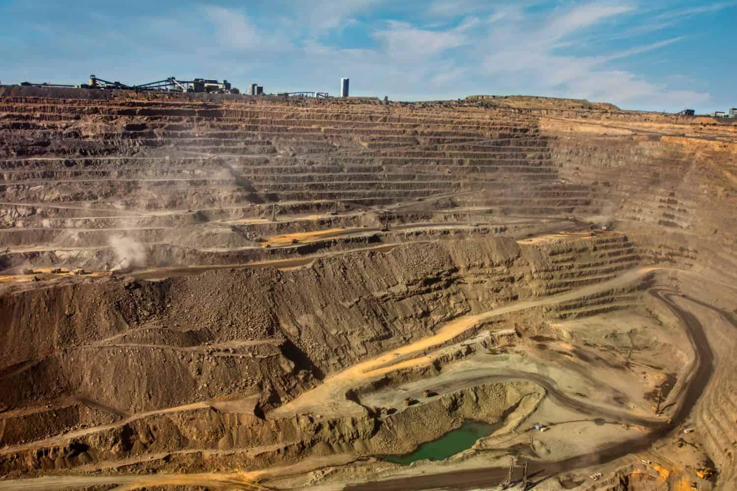 De Beers issues retrenchment notices to Limpopo mine workers despite 'support' promise