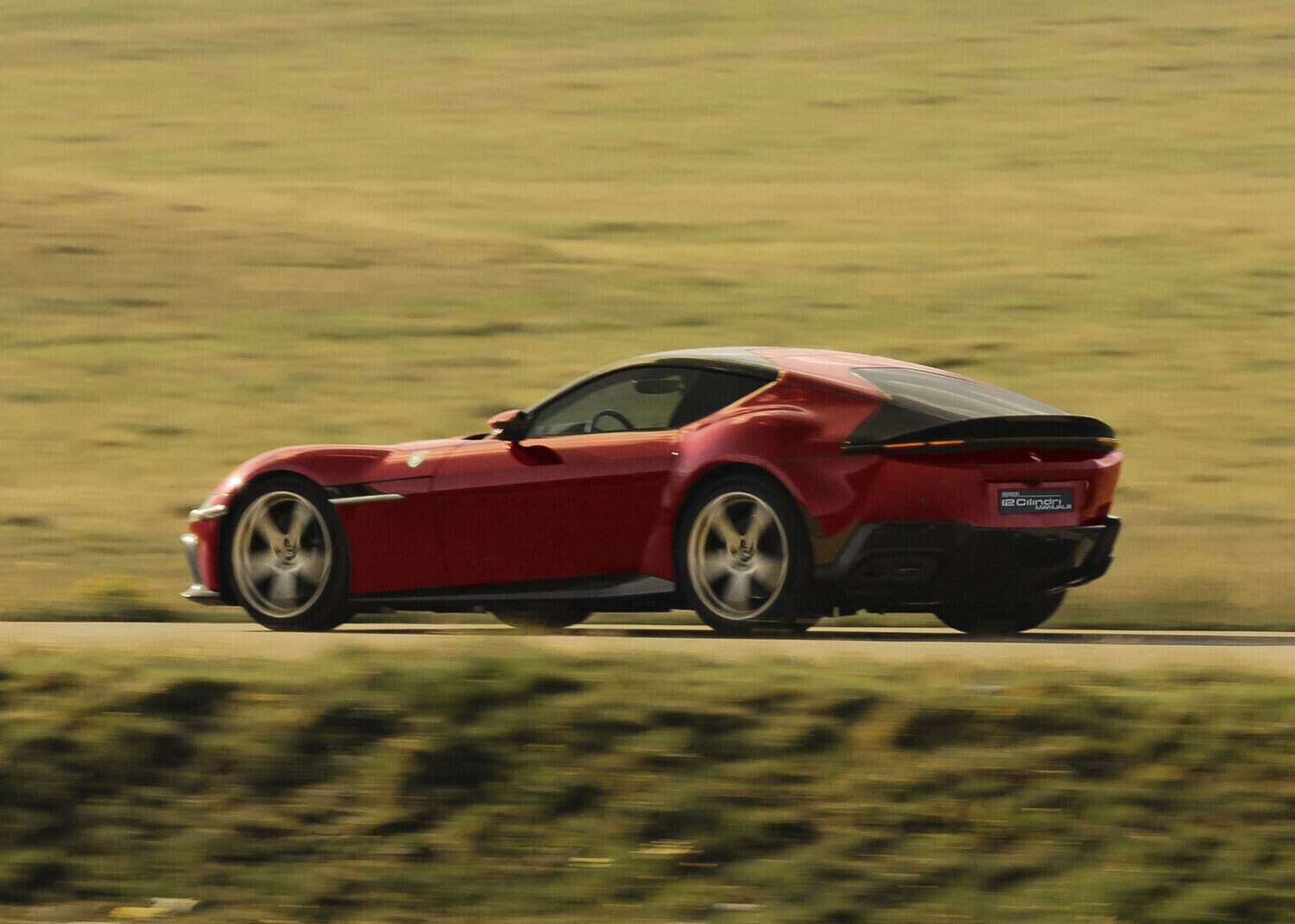 Ferrari 12Cilindri Manuale revealed