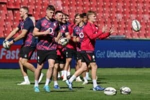 Fin Smith and England players