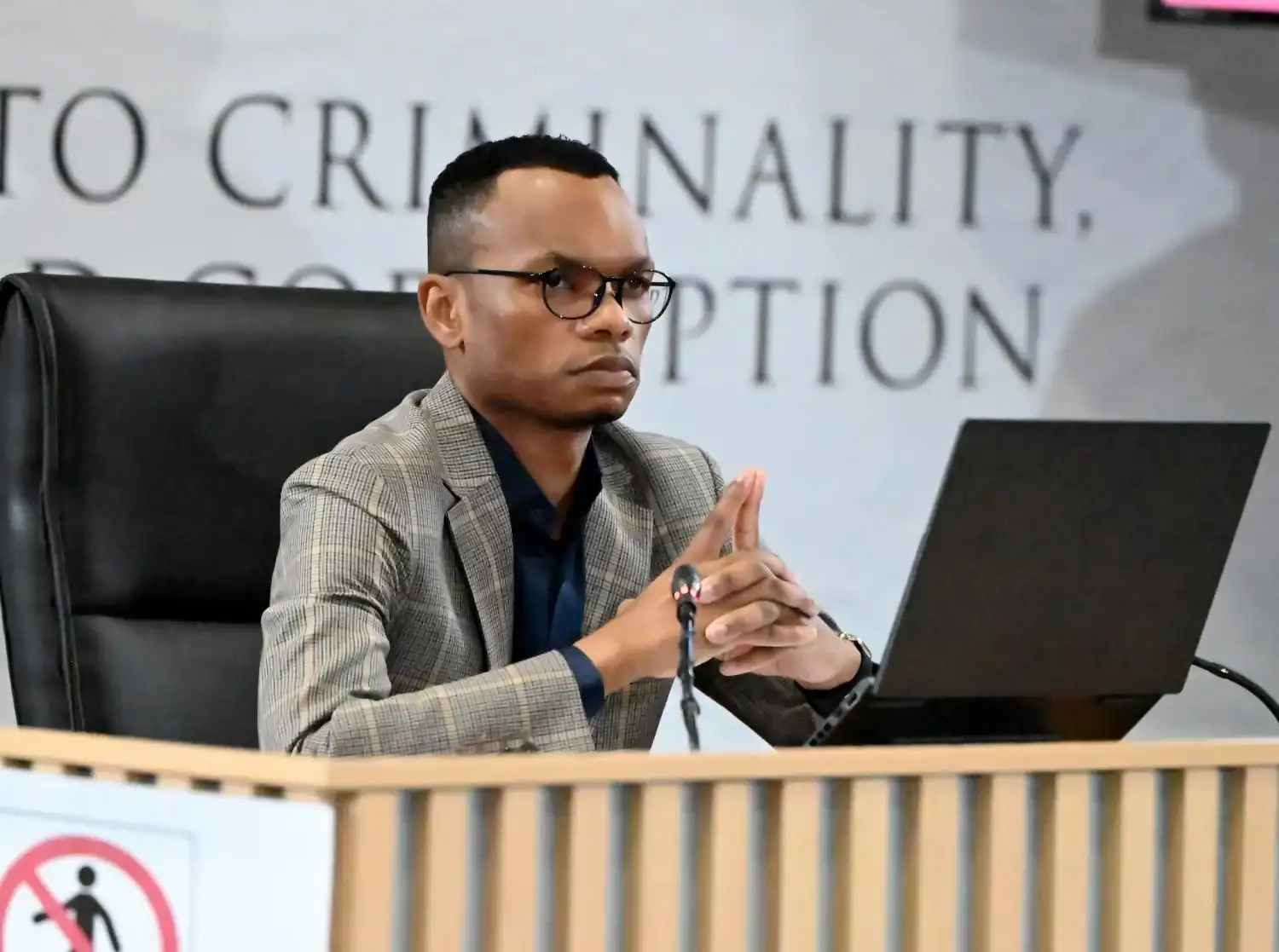 Did the ANC and Nasiphi Moya give suspended Tshwane CFO a 'soft landing'?
