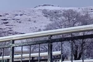 Heavy snowfall forces closure of SA–Lesotho border crossing