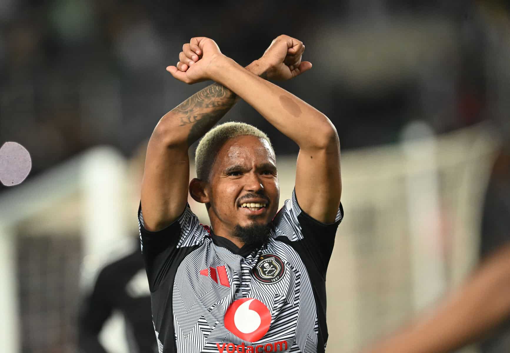 Oswin Appollis responds to Pirates exit rumours