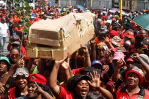 Samwu Johannesburg and DA continue feud over R10 billion wage deal.