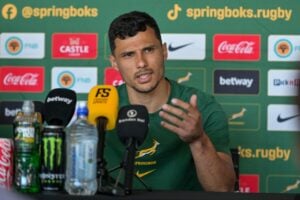 Springbok scrumhalf Embrose Papier
