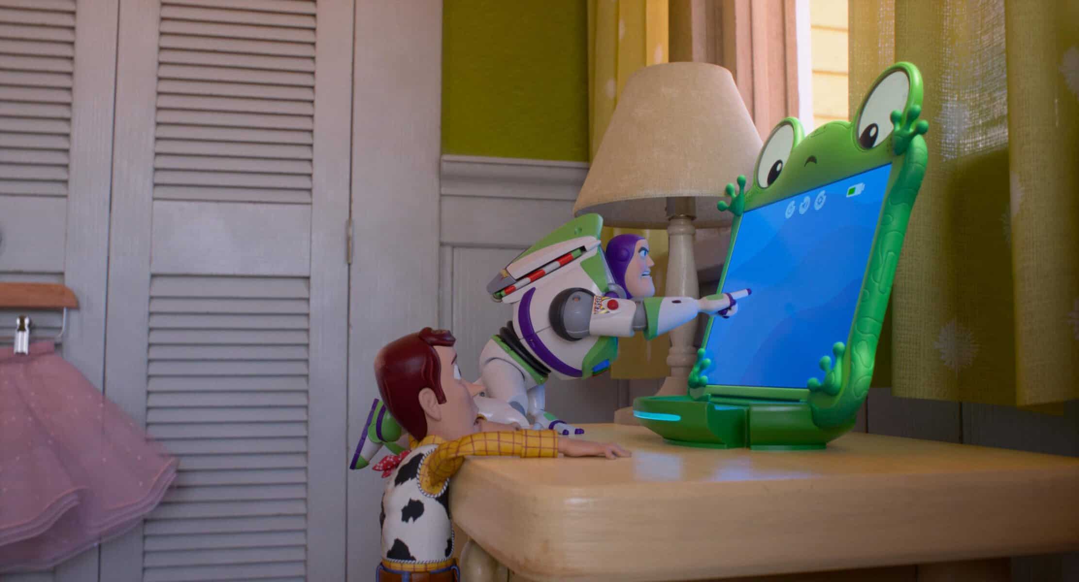 Expert shares screen time tips and useful insights for SA parents watching 'Toy Story 5'