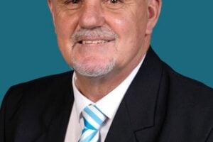 School community in mourning after former principal Leon Bantjes dies.