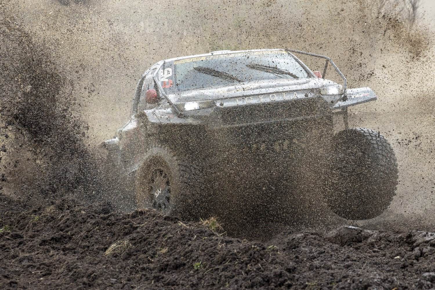 TGRSA Hilux