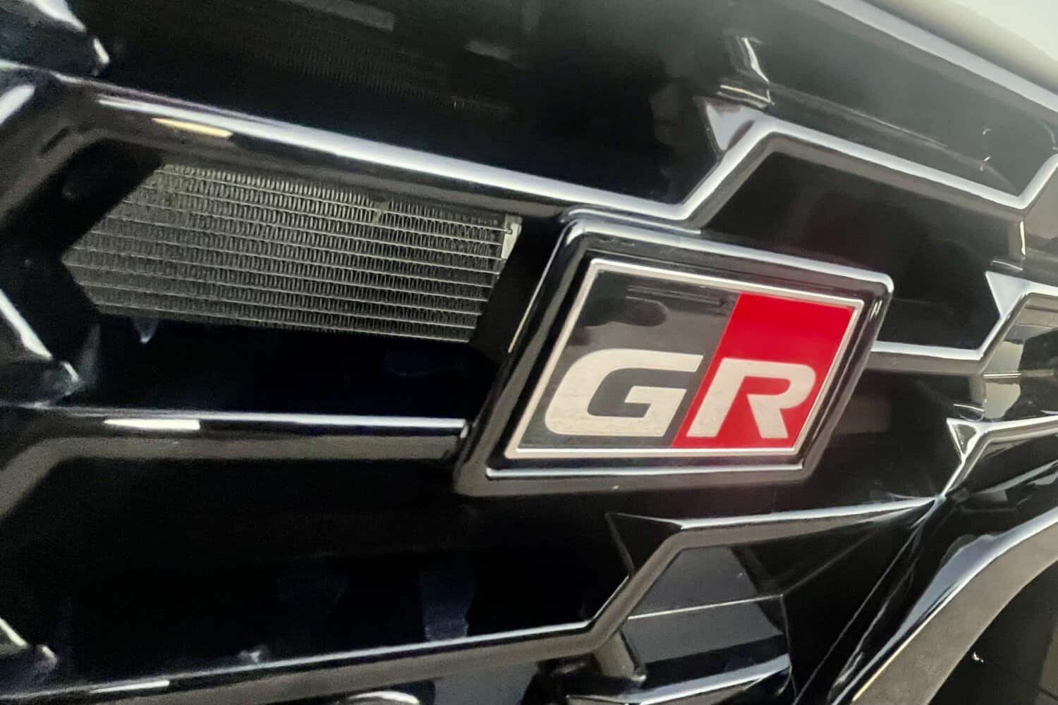 RAV4 GRS