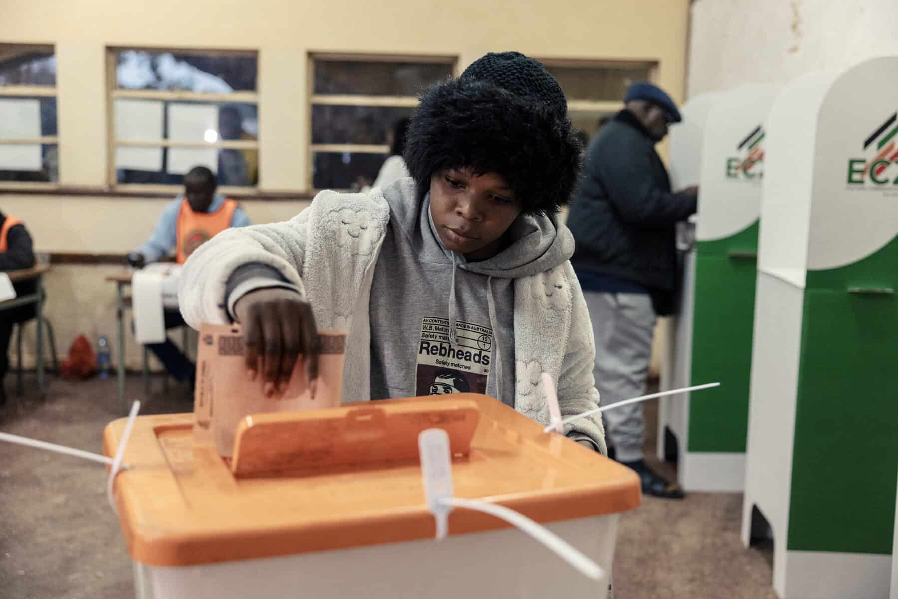 Zambia suspends vote counting nationwide citing violence