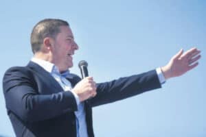 Analysts critique DA's desire to allow private sector assistance.