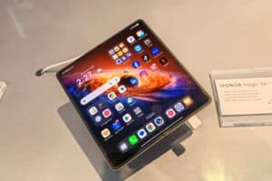 Honor launches Magic V6 foldable in SA, should you get one?