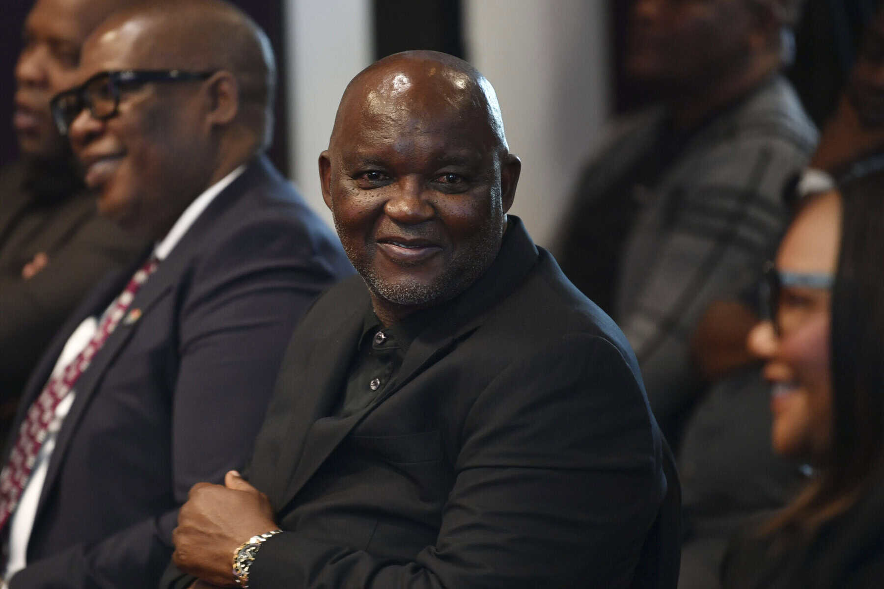 Broos warns SAFA over appointment of Mosimane as Bafana coach