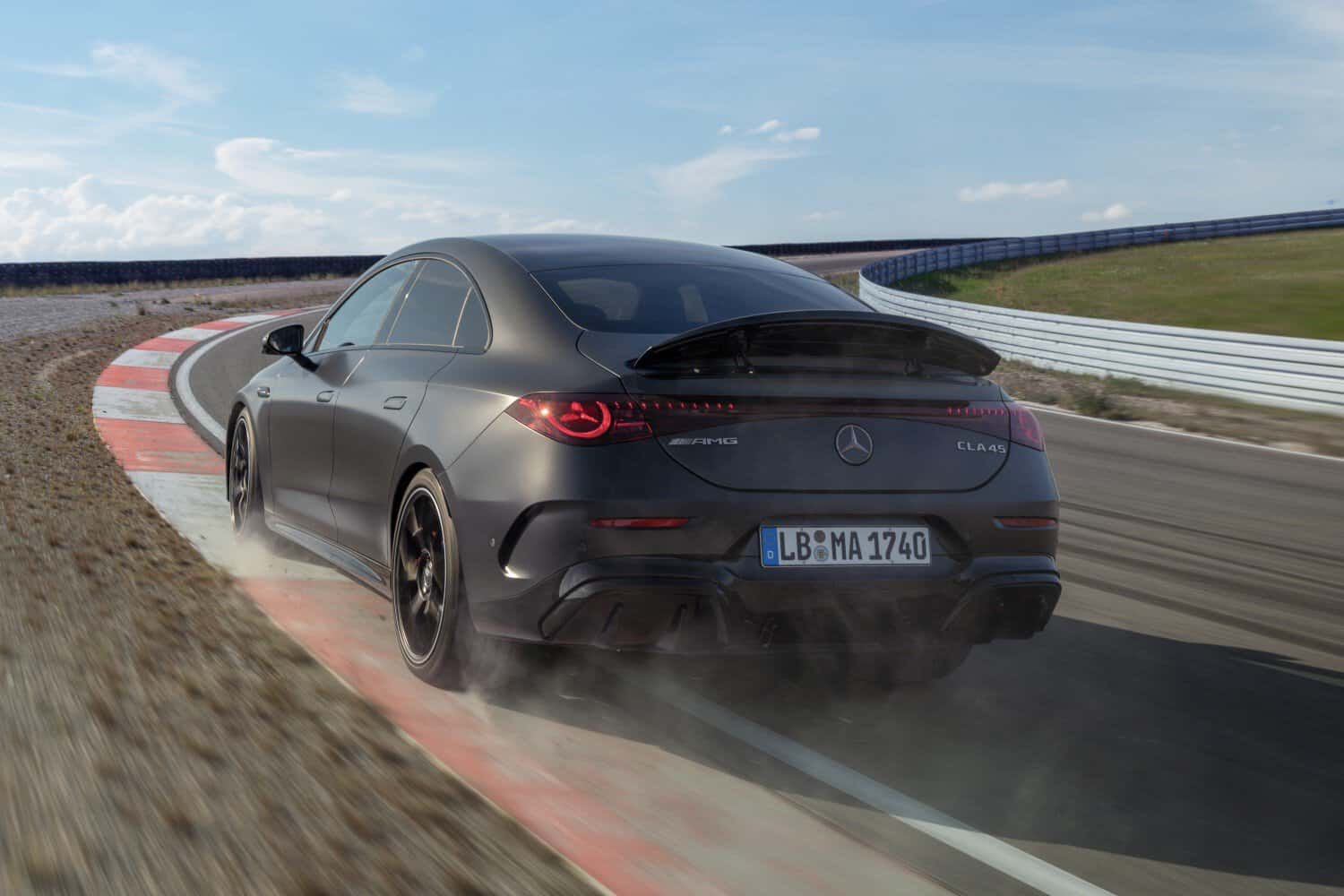 Merc AMG 45