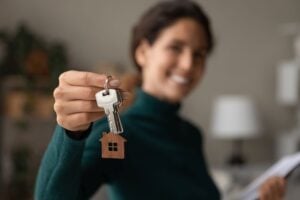 more-women-buying-property