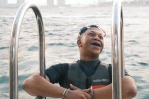 Young Stunna hit back at Tol A$$ Mo after the comedian mocked his appearance on holiday in Dubai, accusing him of hypocrisy given his own public struggles.