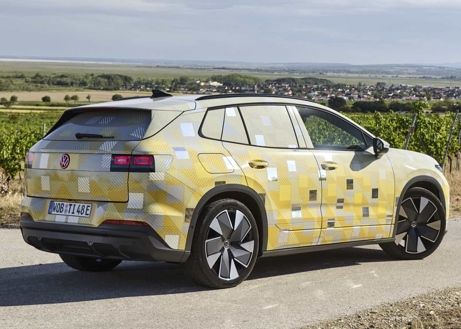 Volkswagen starts teasing facelift ID.4 as new ID. Tiguan