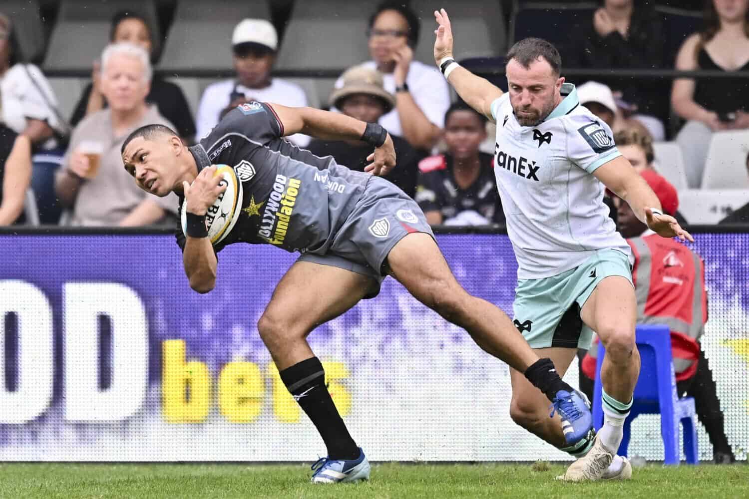Sharks centre/wing Suleiman Hartzenberg