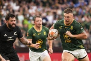Springbok centre André Esterhuizen in attack against the All Blacks