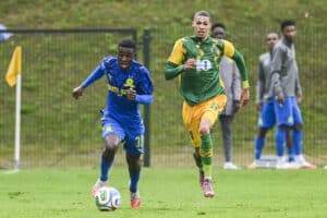 Mokoena late strike sends Sundowns top
