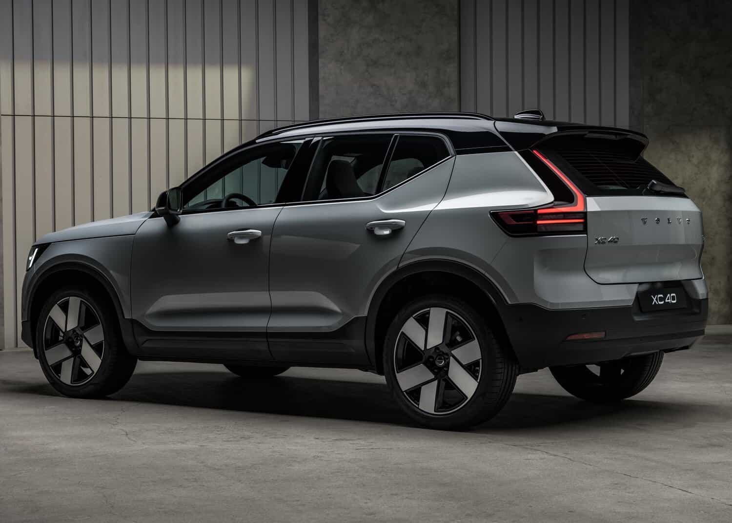 Wraps come off updated again Volvo XC40
