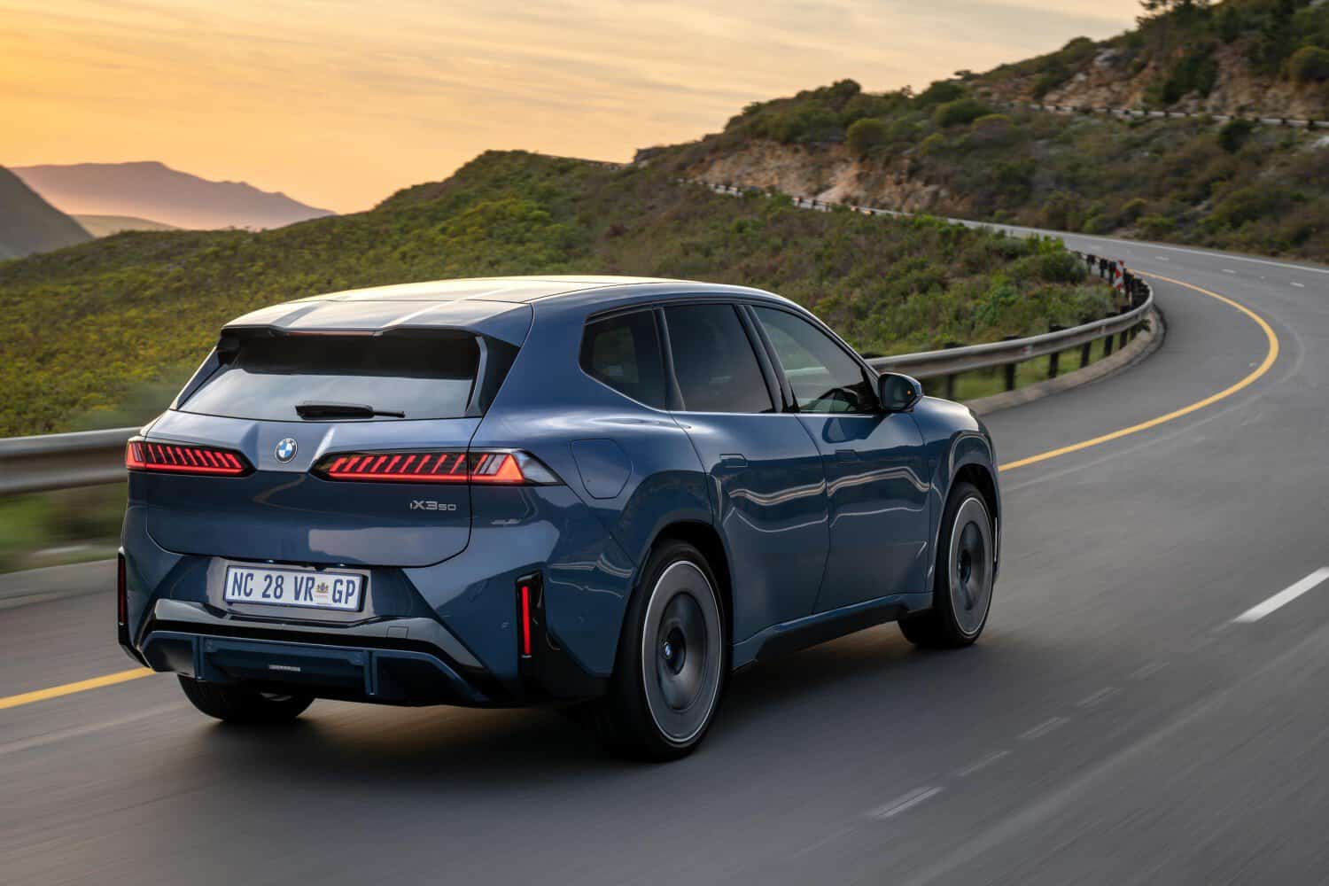 BMW IX3