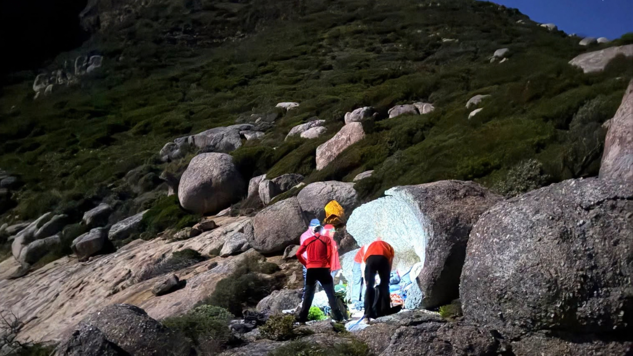 WSAR conducts overnight rescue operation after international tourist injured ankle on hike
