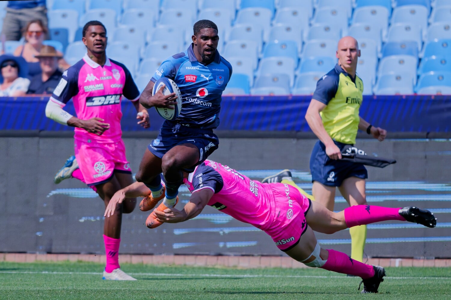 Bulls wing Cheswill Jooste v Stade Francais