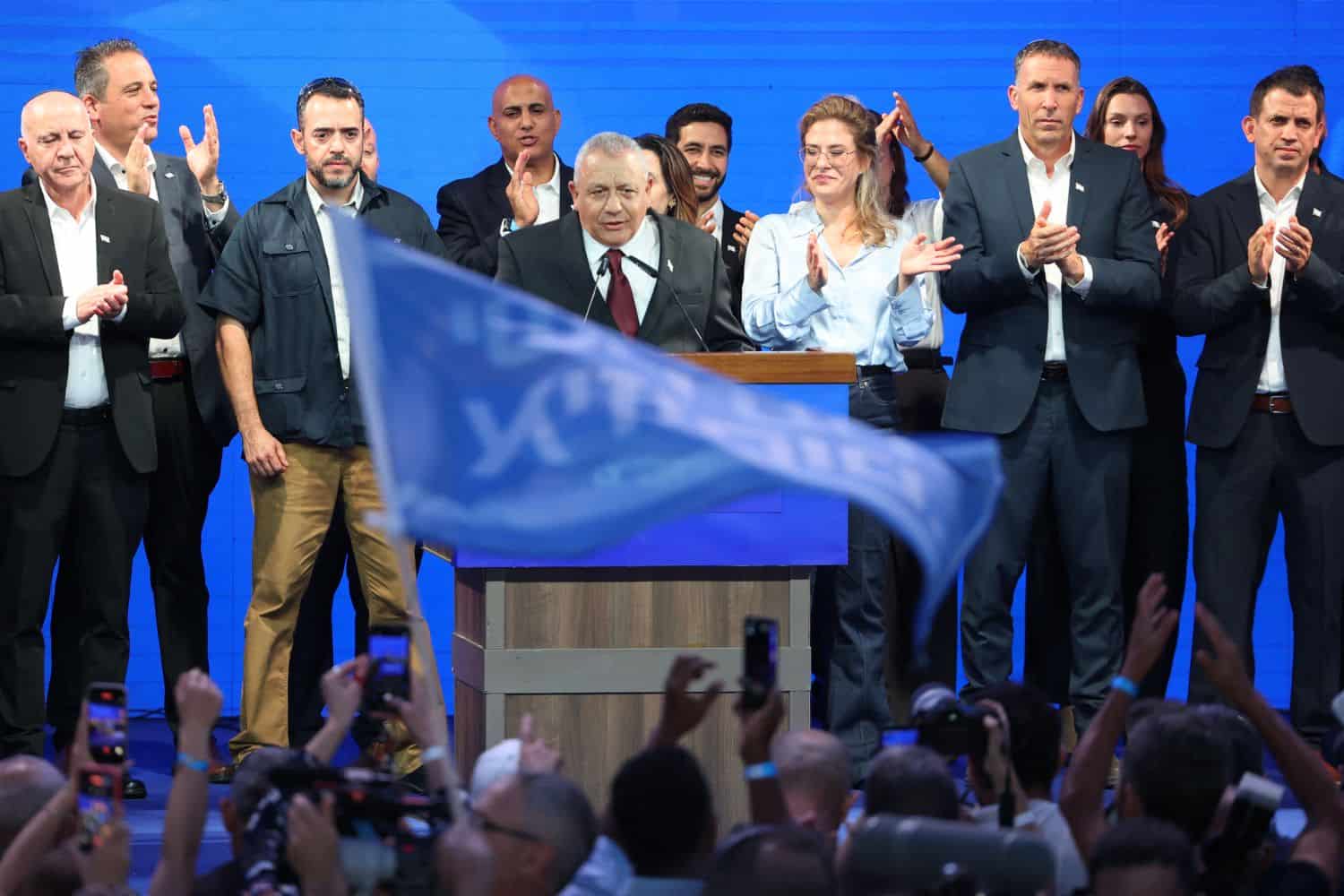 Yashar party leader Gadi Eisenkot (C) addresses his supporters at the election night rally after the first exit polls were announced, in Tel Aviv early on 28 October 2026, during Israel's legislative elections. Picture: Jack GUEZ / AFP