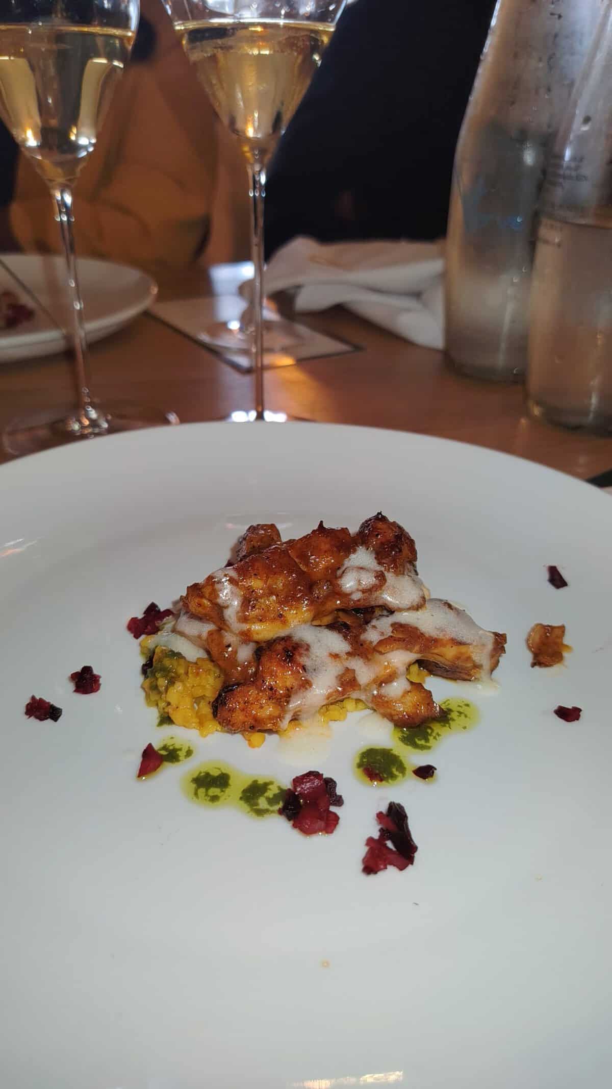 Graham Beck's first English sparkling wine launches in South Africa at R1 200 a bottle. We tasted it alongside a Chef Wandile pairing lunch at The Carnelian, Fourways.